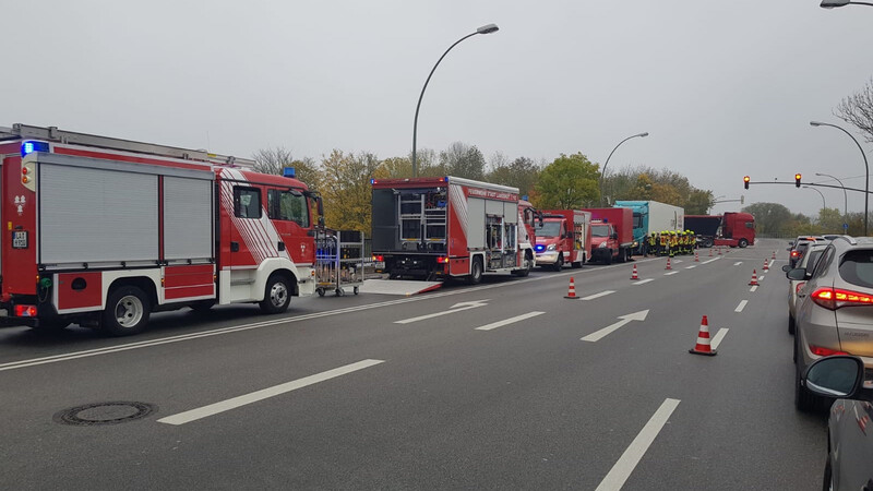 Unfall in Landshut am Mittwoch: Der Berufsverkehr verlief wegen der Sperrung nur zäh.