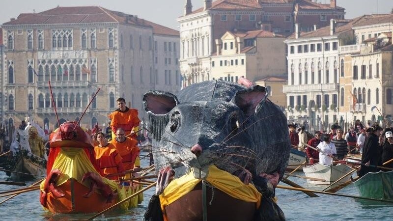 Der Karneval in Venedig soll abgesagt werden. (Symbolbild)