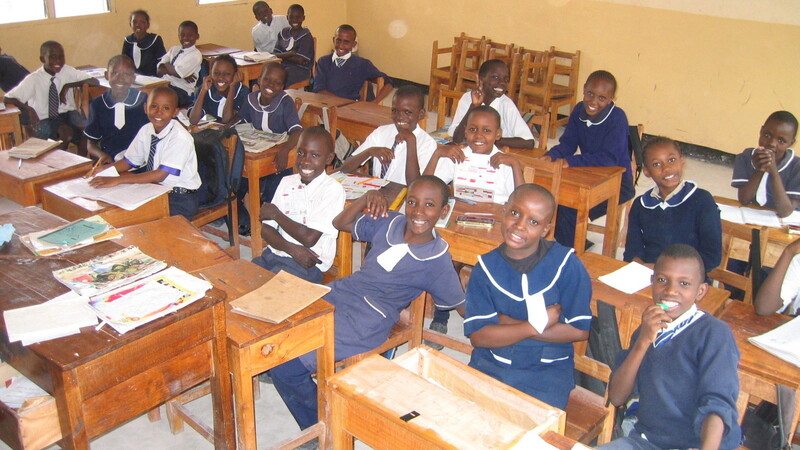 Die katholische Missionsarbeit hat insbesondere die Bildung im Blick. Dazu gehört die Unterstützung der schulischen Bildung.