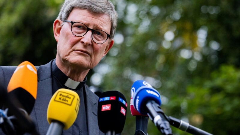 Der Kölner Kardinal Rainer Maria Woelki bleibt im Amt.