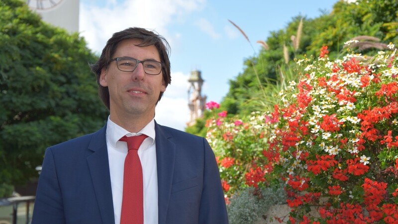 Setzt im Kommunalwahlkampf auf bewährte Stadträte, Neulinge und die Themen Umwelt- und Klimaschutz sowie Fahrradfreundlichkeit: der Vorsitzende der Straubinger SPD, Dr. Olaf Sommerfeld.