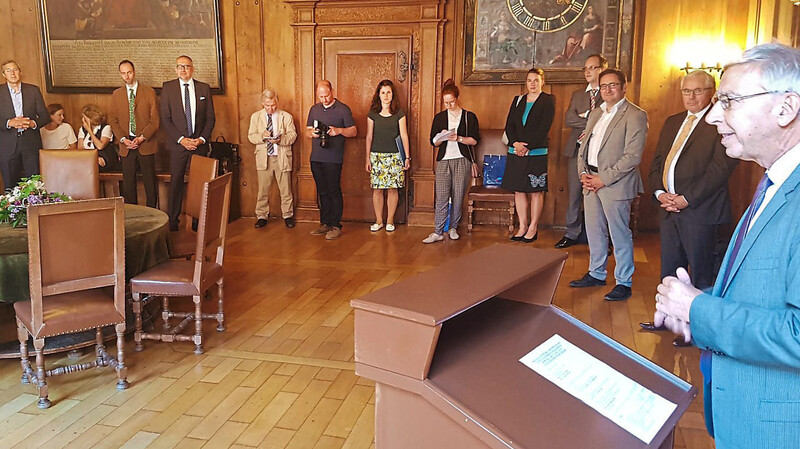 Regensburgs Unipräsident Udo Hebel (r. ) begrüßte die Teilnehmer des bayerisch-tschechischen Hochschultreffens im Alten Rathaus.