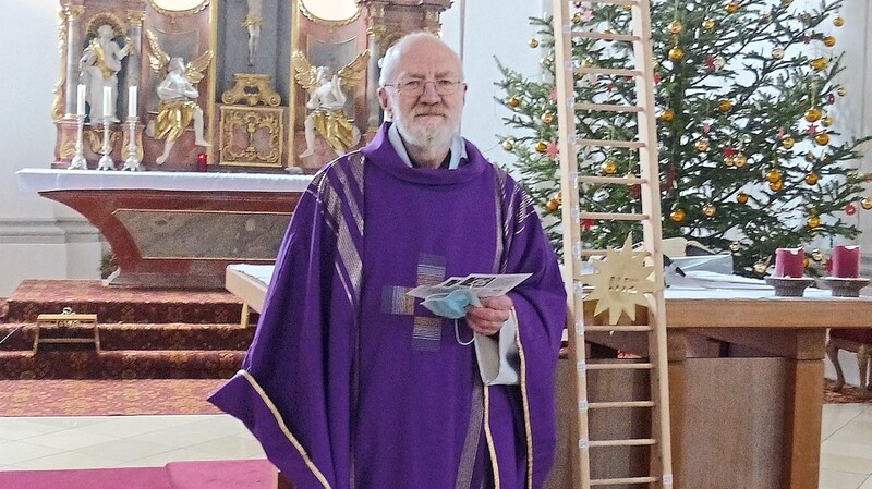 Pfarrer Josef Helm leitet seit 2006 die Pfarrei Schierling. Am 1. September 2021 geht er nun in Ruhestand.