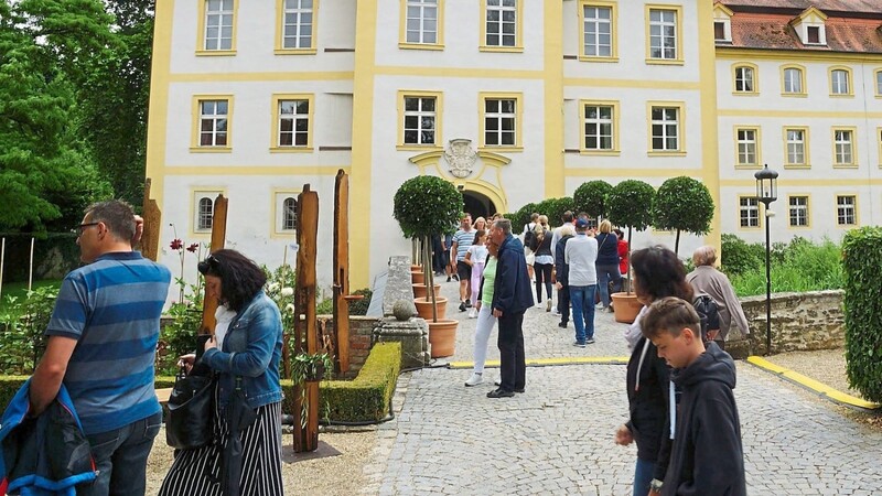 Die Gartenbauausstellung "Gartenlust" auf Schloss Köfering lockte einige Tausend Besucher.