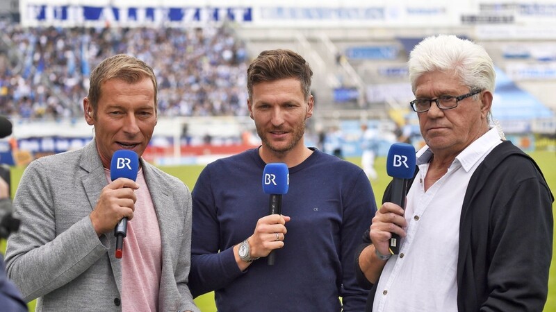 Ikonen des TSV 1860: Ex-Stürmer Benny Lauth (Mi.) und Ex-Trainer Werner Lorant (re.), hier neben Markus Othmer vom BR.