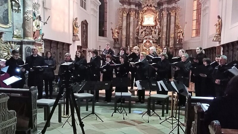 Der Kötztinger Kammerchor brillierte unter der Leitung von Stefan Tscherney.