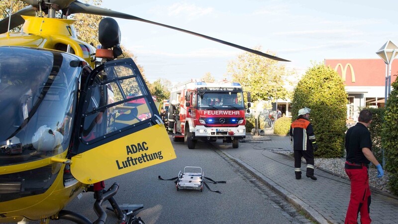 Unfalltragödie am Sonntag am Autobahn-Rasthof an der A92 bei Wörth an der Isar (Kreis Landshut).