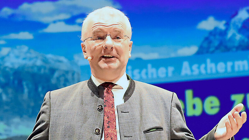 Der Landshuter Oberbürgermeister Alexander Putz stellte in seiner Rede heraus, wie sehr Landshut an Attraktivität gewonnen hat.