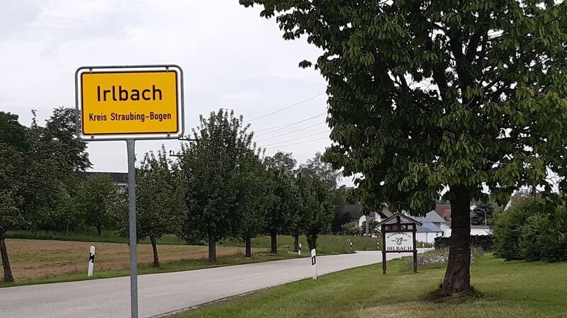 In der Gemeinderatssitzung in Irlbach ging es diesmal um den Ankauf geeigneter Grundstücke für Öko-Ausgleichsflächen.