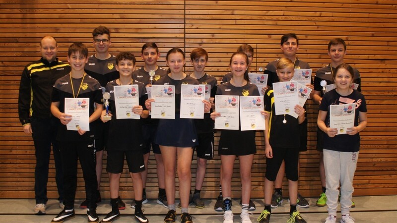 Die Teilnehmer der Vereinsmeisterschaft der Zandter Tischtennisjugend.