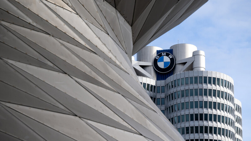 BMW hat von Januar bis Ende März weltweit rund 588.000 Fahrzeuge verkauft.