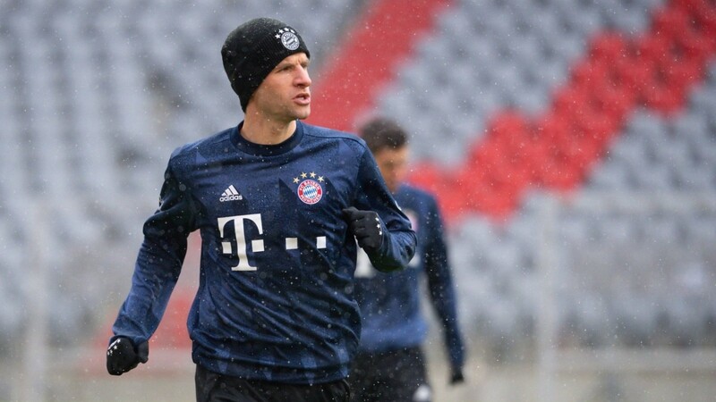 Bayern-Star Thomas Müller soll positiv auf das Coronavirus getestet worden sein.