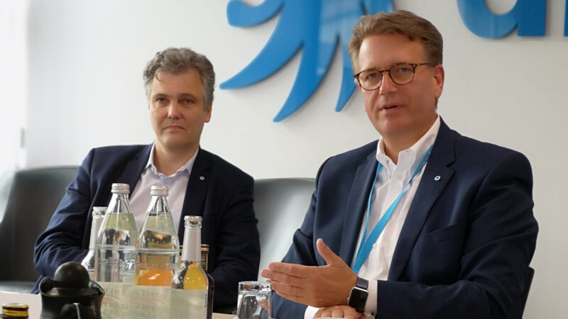 Führungsriege bei "die Bayerische": der Vorstandsvorsitzende Dr. Herbert Schneidemann (li.) und Vorstand Martin Gräfer.