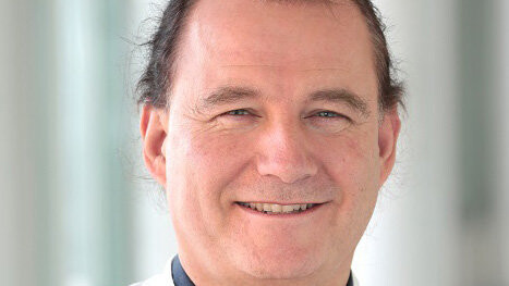 Prof. Dr. Thomas Loew leitet die Abteilung für Psychosomatik am Universitätsklinikum Regensburg.