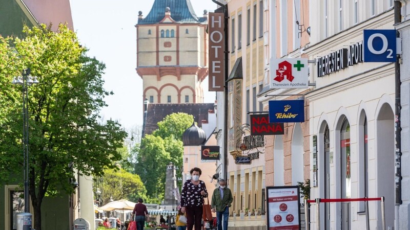 Die Tourismus-Information in Straubing hat ab sofort wieder geöffnet. Die Stadt gehört zu den Corona-Hotspots im Freistaat.