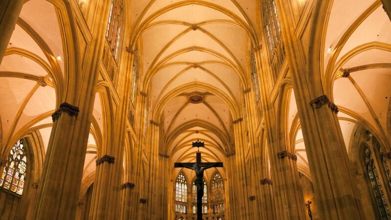 Im Bistum Regensburg haben im vergangenen Jahr 8.321 Katholiken der Kirchen den Rücken gekehrt.