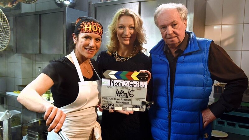 Dreharbeiten zur neuen bayerischen Serie "Moni's Grill" von Kultautor und Regisseur Franz X. Bogner startete am Dienstag, 8. März 2016, in München.