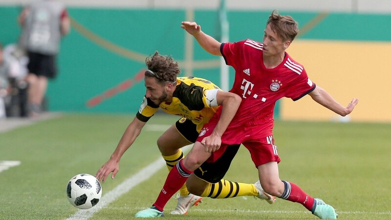 Jonas Kehl (rechts) ist auf der USA-Reise des FC Bayern dabei.