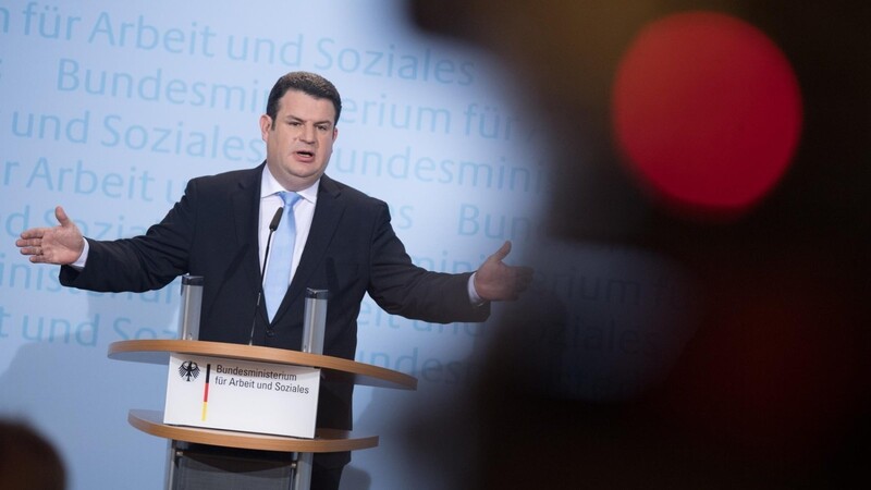 Als "sozialpolitischen Meilenstein" präsentiert Bundesarbeitsminister Hubertus Heil (SPD) den Kompromiss zur Grundrente.