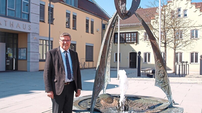 "Ich habe mir meine letzten Wochen anders vorgestellt", meint Bürgermeister Josef Hopfensperger. Am 30. april geht seine Zeit als langjähriger Bürgermeister von Pilsting zu Ende.