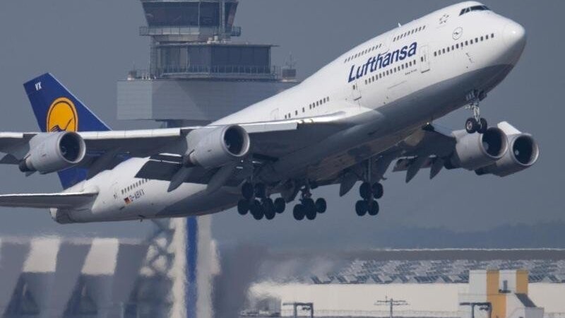 Die Flugbegleiter der Lufthansa wollen am Sonntag streiken.