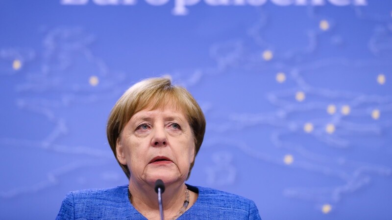 Bundeskanzlerin Angela Merkel muss sich wohl mit einem neuen Kandidaten für die EU-Kommissionspräsidentschaft abfinden.