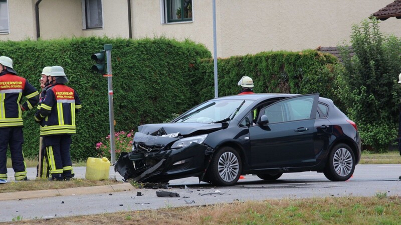 An der Arracher Ampelkreuzung ereignete sich Donnerstagnachmittag ein Unfall.