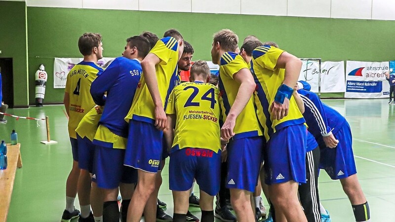 Dank einer konzentrierten Leistung setzten sich die Mettener Handballer im Derby in Eggenfelden mit 23:21 durch und verteidigten somit Platz vier in der Bezirksoberliga Altbayern.