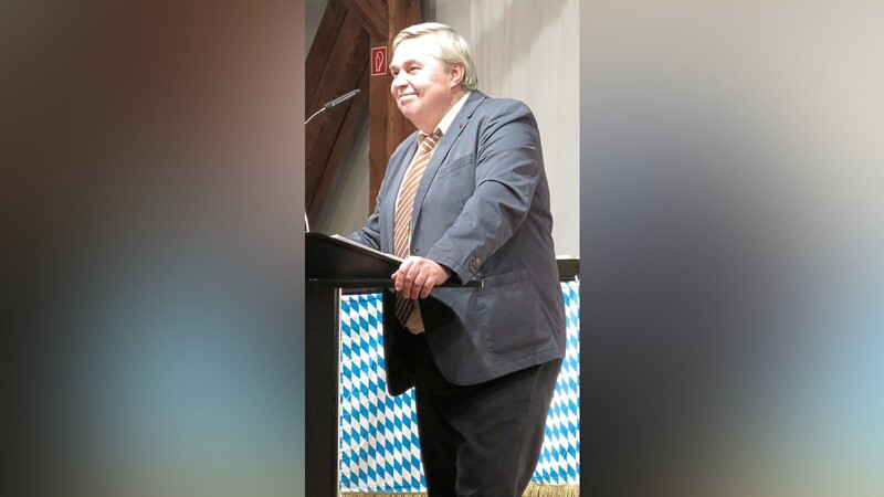 Anton Rothfischer, der heuer nicht mehr zur Wahl antritt, zog beim Jahresabschluss der Stadt, erstmals als Neujahrsempfang abgehalten, einen Strich unter die 18 Jahre seines Wirkens als erster Bürgermeister.