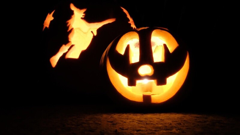 Gruseln, schaudern, fürchten: Das erwartet man an Halloween. Eigentlich. Manche Horrorfilme sind allerdings eher etwas zum Schmunzeln.