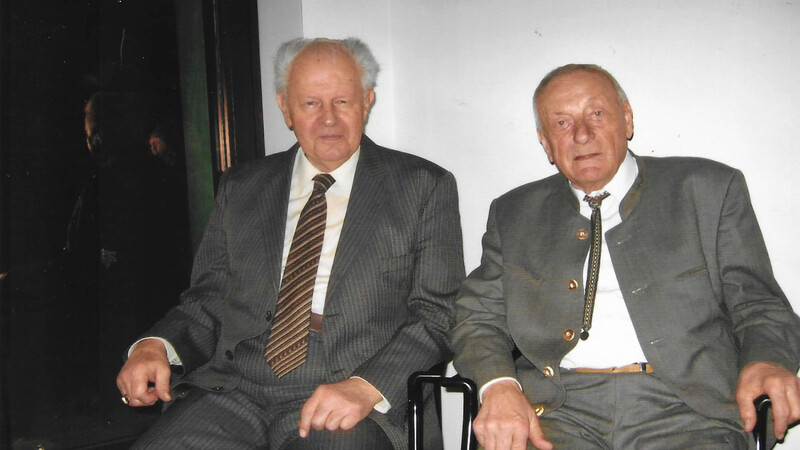 Hans Franz (links) und Heinrich Knott gehören zu den Vätern der Chronik.
