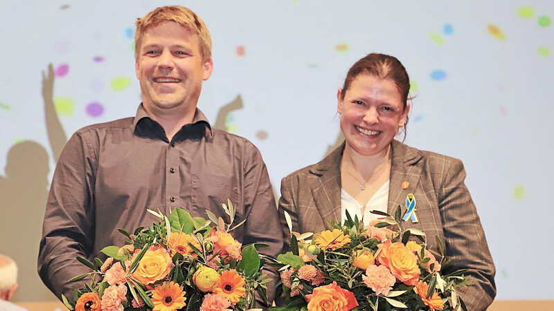Ruff und Becker - die erste Doppelspitze der Bayern-ÖDP. Beim Bienen-Volksbegehren hätten sie bereits gut zusammengearbeitet, sagt Becker.