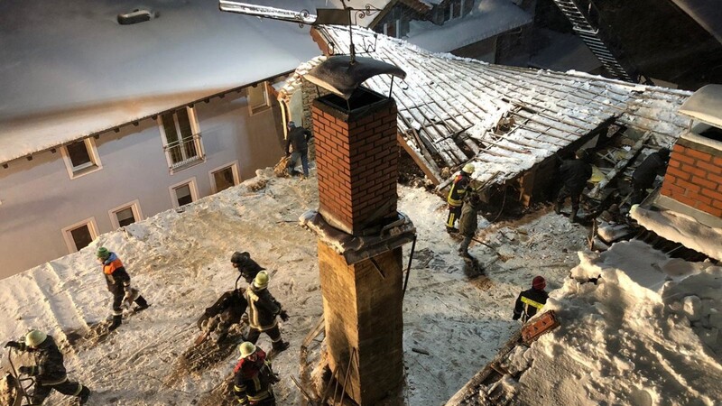 In Lam brach der Dachstuhl eines Gebäudes ein.