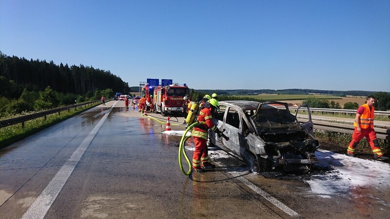 Auf der A93 zwischen Saalhaupt und Bad Abbach hat sich am Donnerstagnachmittag ein Unfall ereignet.
