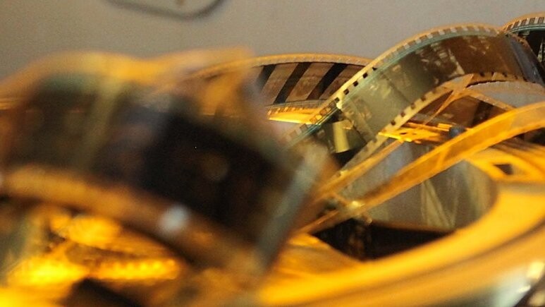 Bis Mitte der 2000er wurde der Laufbildprojektor mit Filmrollen verwendet, jetzt setzt man auf digitale Laser-Projektoren.