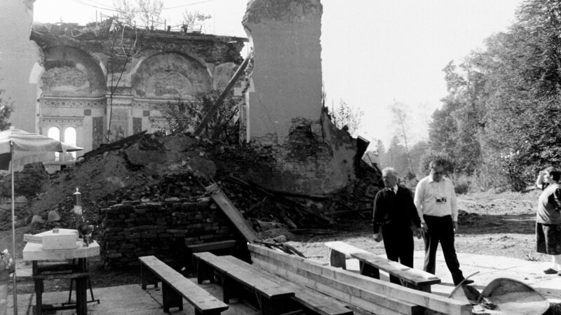 So wie die Kirche von Topusko wurden vor 30 Jahre in Kroatien über 1426 sakrale Objekte von den Kriegstreibern auf dem Balkan zerstört.
