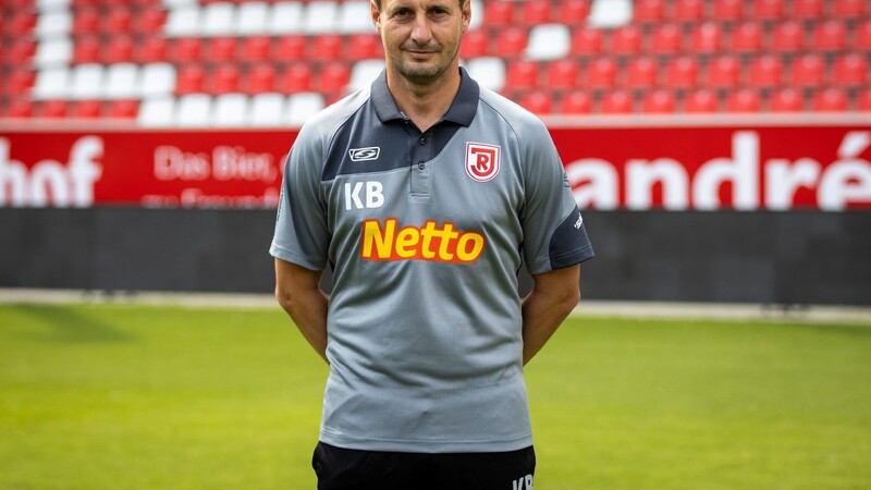 Jahn-Torwarttrainer Kristian Barbuscak wird sich in Zukunft der Torhüter-Problematik in Augsburg annehmen.