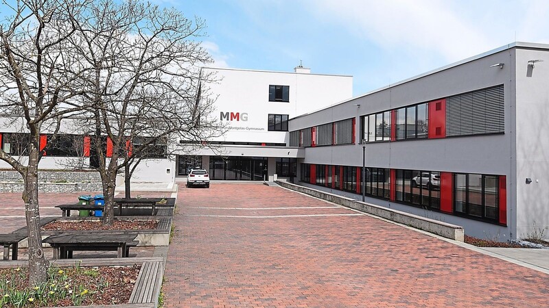 Nach der mittlerweile beendeten Generalsanierung präsentiert sich das Maximilian-von-Montgelas-Gymnasium jetzt als eine der modernsten Schulen des Landkreises.