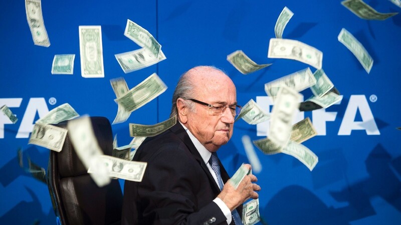 Der skandalumwitterte FIFA-Boss Sepp Blatter soll für 90 Tage suspendiert werden.