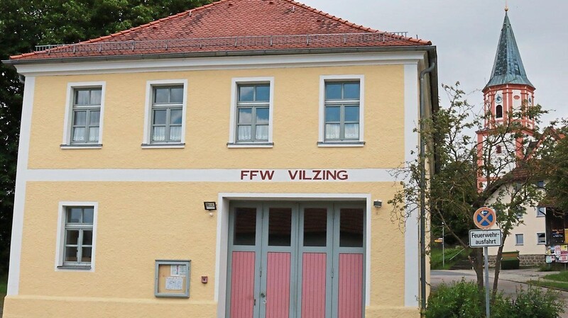 Das Gerätehaus der Vilzinger Feuerwehr muss auf den Kauf des neuen Mehrzweckfahrzeuges vorbereitet werden.