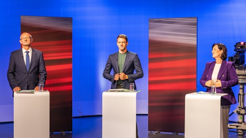 ÖVP-Spitzenkandidat Anton Mattle (l.), Gebi Mair (M., Die Grünen) und Andrea Haselwanter-Schneider (Liste Fritz) während der ORF-Diskussion der Spitzenkandidaten zur Tiroler Landtagswahl.
