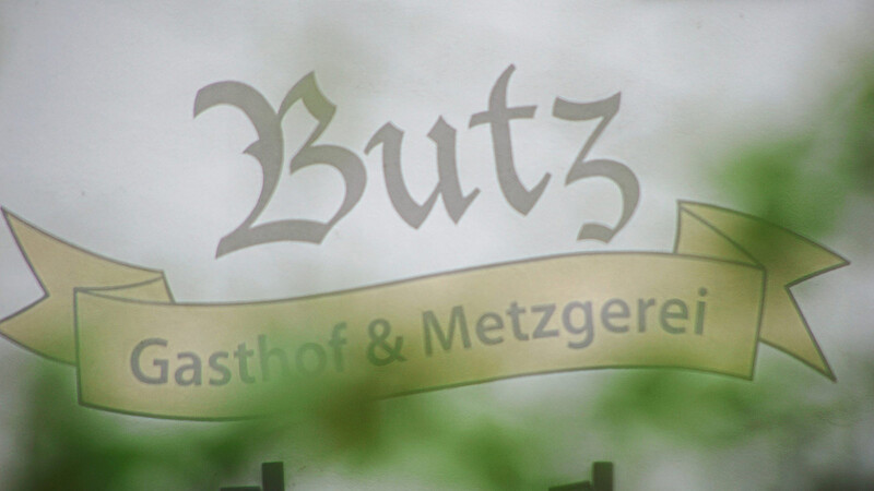 Die Frage, wie es mit dem Gasthof Butz ab Januar 2023 weitergeht, schlägt im Landkreis Regensburg hohe Wellen.