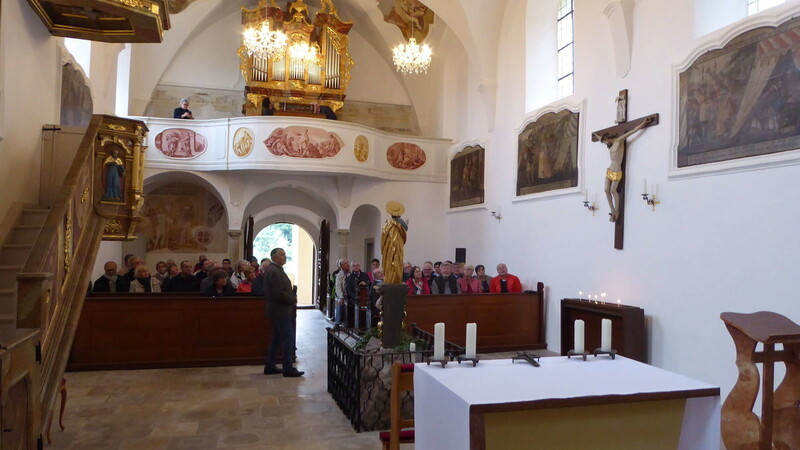 Der frisch sanierte Kirchenraum war am Denkmalstag gut besucht.