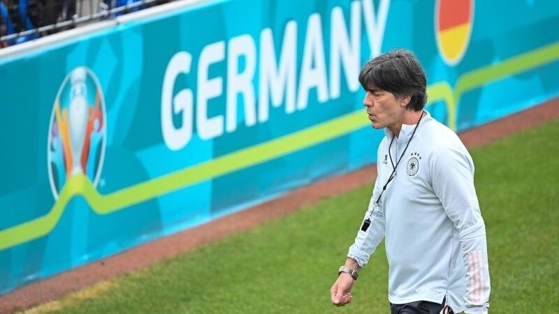 Fordert von seinem Team "punkten, siegen und erfolgreich sein": Bundestrainer Joachim Löw.