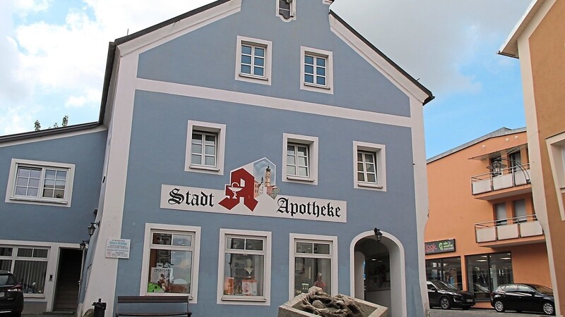 Das Kreiswohnungswerk hat diese beiden Häuser in der Rodinger Altstadt erworben. Mehrere Bewerber hatten sich darum bemüht.