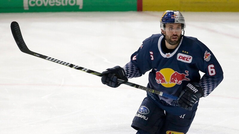 Der Deutsch-Kanadier Daryl Boyle steht seit der Saison 2014/15 beim EHC Red Bull München in der Deutschen Eishockey Liga unter Vertrag.