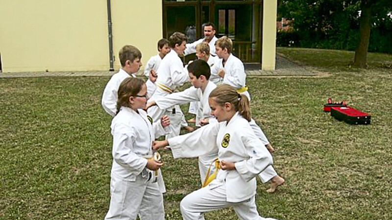 Dreiviertel, der rund 80 Mitglieder beim Karate-Club Bogen, sind Kinder und Jugendliche.
