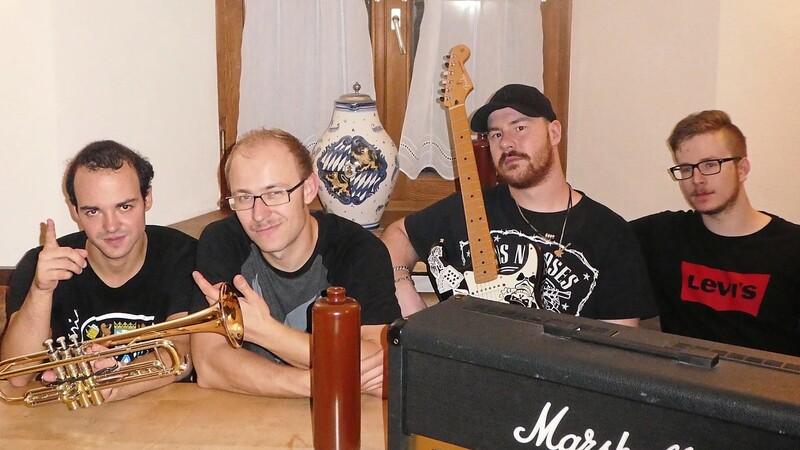 Die Band "Da oide Schlog" mit Stefan Kolbeck (v.l.), Stefan Breu, Michael Pongratz und Alexander Ritzer.