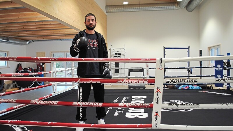Markus Schermer aus Reisbach ist seit 2018 aktiver Boxer beim Boxclub Landau. Anfang 2020 wurde er Ostbayerischer Vize-Meister im Mittelgewicht.