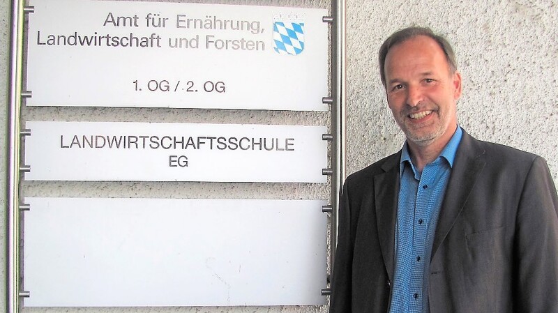 Als Leiter des Amtes für Ernährung, Landwirtschaft und Forsten Landshut steht Reinhard Menzel vor neuen Herausforderungen.  Foto: mü